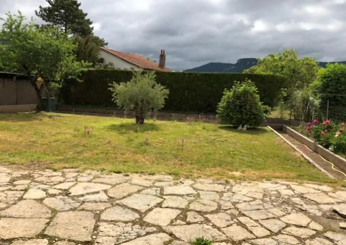 Montcalm アパート *