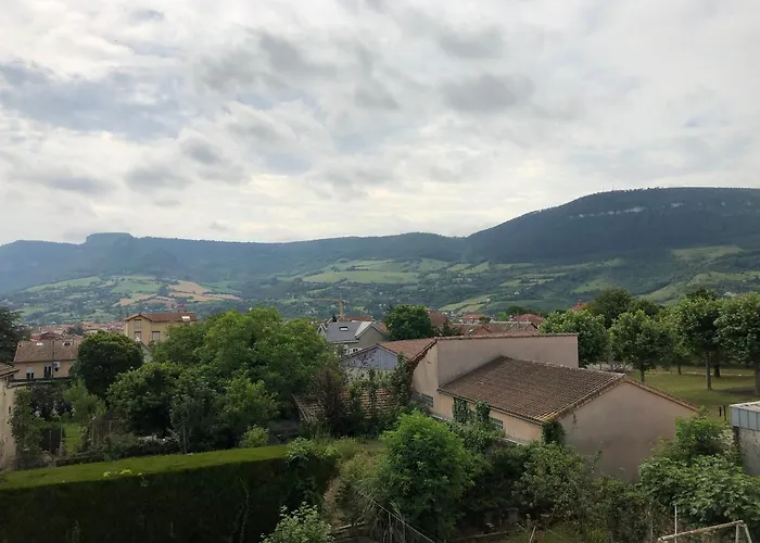 アパート Montcalm